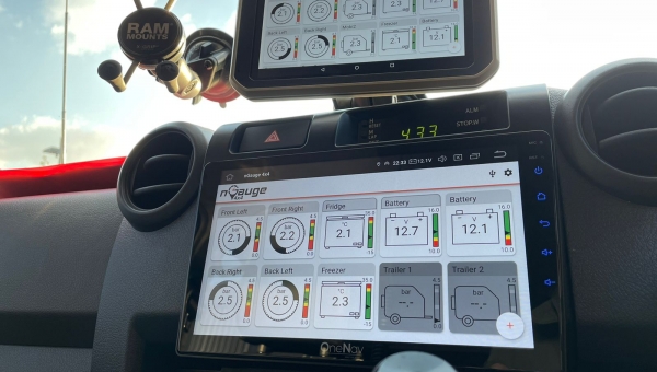 Cawe nGauge 4x4 Running on OneNav Radio